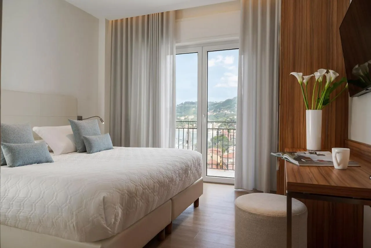 Doria Park Hotel Lerici 3*,